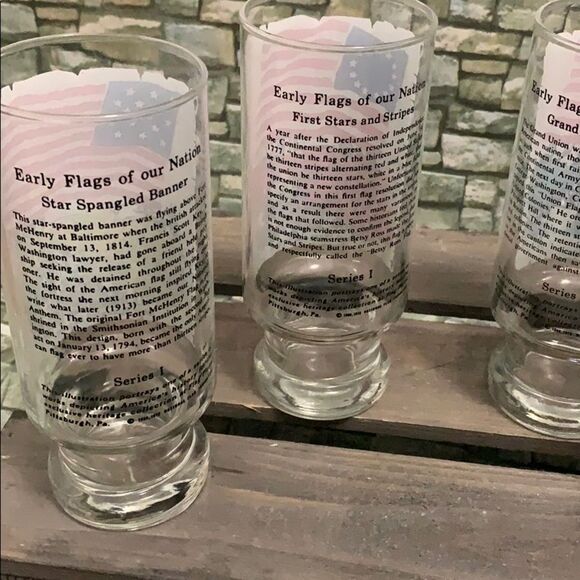 American history glasses set of 4 - Picture 4 of 5